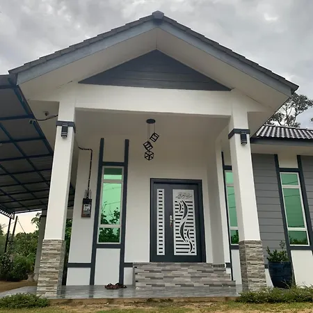 Dhuha & Dharyl'S Staycation Kota Bharu Exterior photo